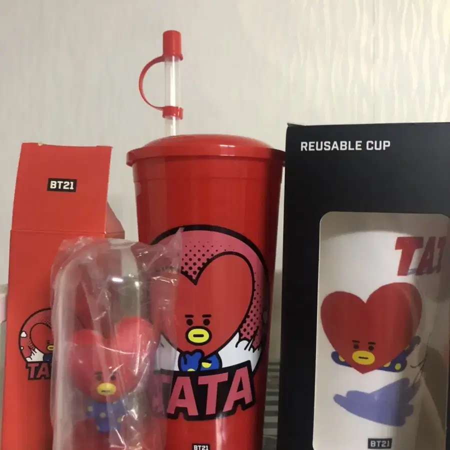 빙탄소년단 BT21 cgv 컵 리유저블컵 던킨 TATA 타타