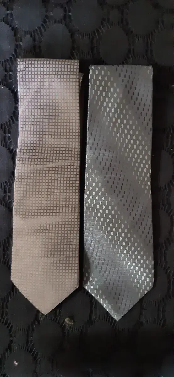 DKNY neckties (2 pieces)