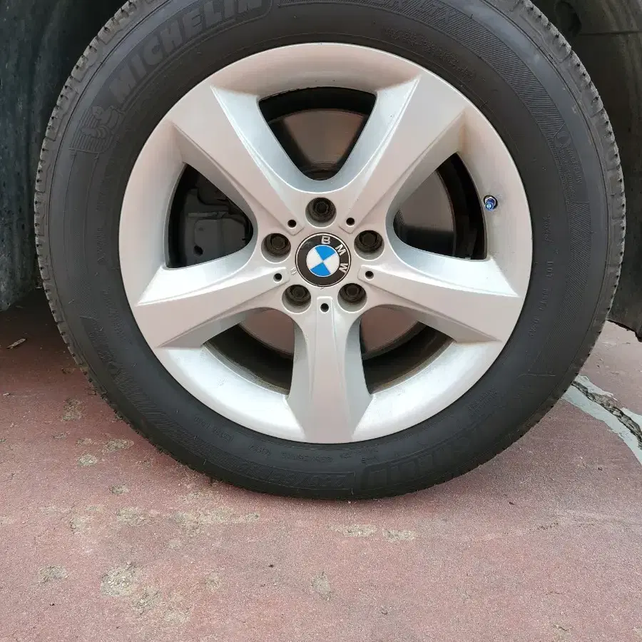 bmw  x5  e70미쉐린 타이어 255 55 18