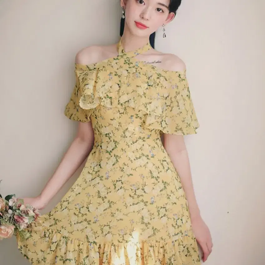 (새상품,무배) 밀크코코아 lemon flower olivia dress