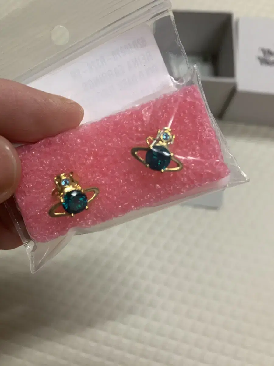 [New Product] Vivienne Westwood Earrings