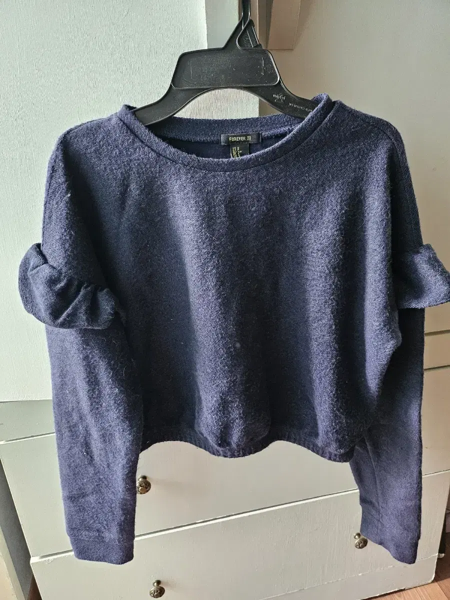 Forever 21 Navy Cropped Tee (~55) (Secure Payments Welcome)