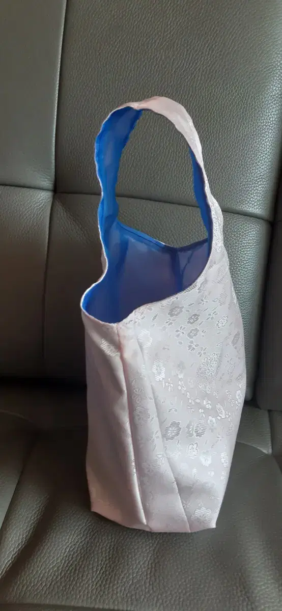 Handmade Bags (Han Bok Restoration Handbags)