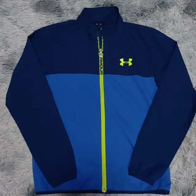 S Under Armour Fluorescent Logo Training Zip Up