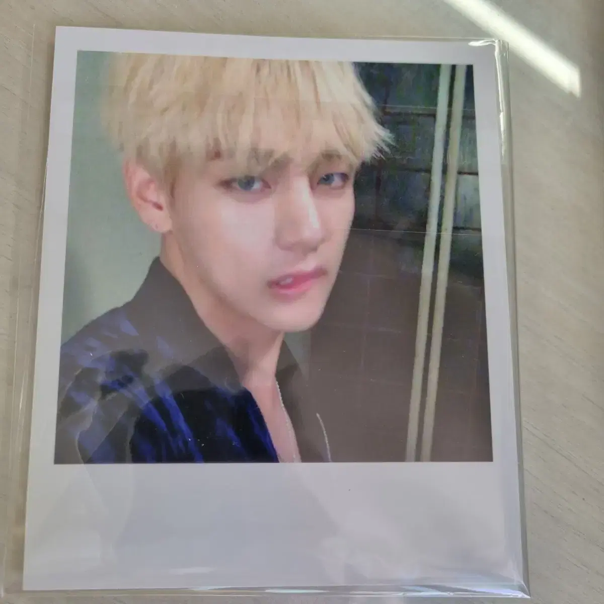 Wings Sweat v kim taehyung photocard WTS