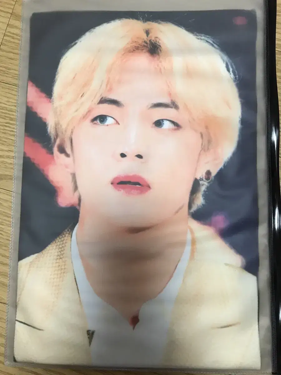 방탄 김태형 반슬로건+국민은행 포스터