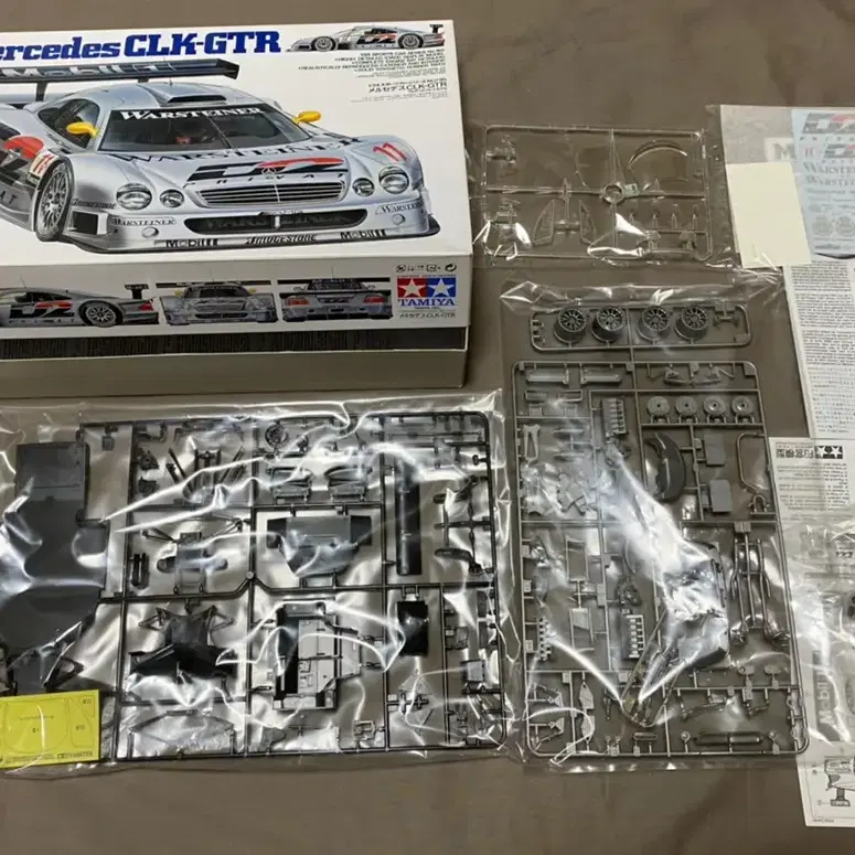 TAMIYA 1/24 Mercedes CLK-GTR