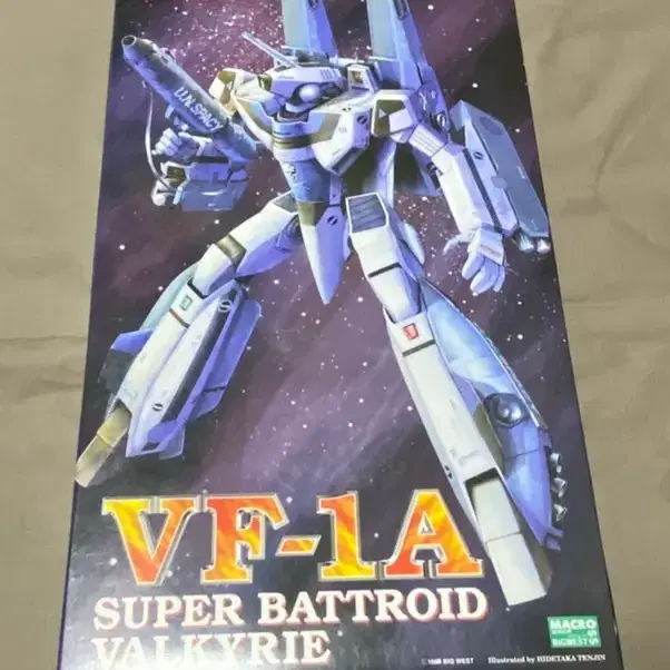 MACROSS VF-1A SUPER BATTROID VALKYRIE