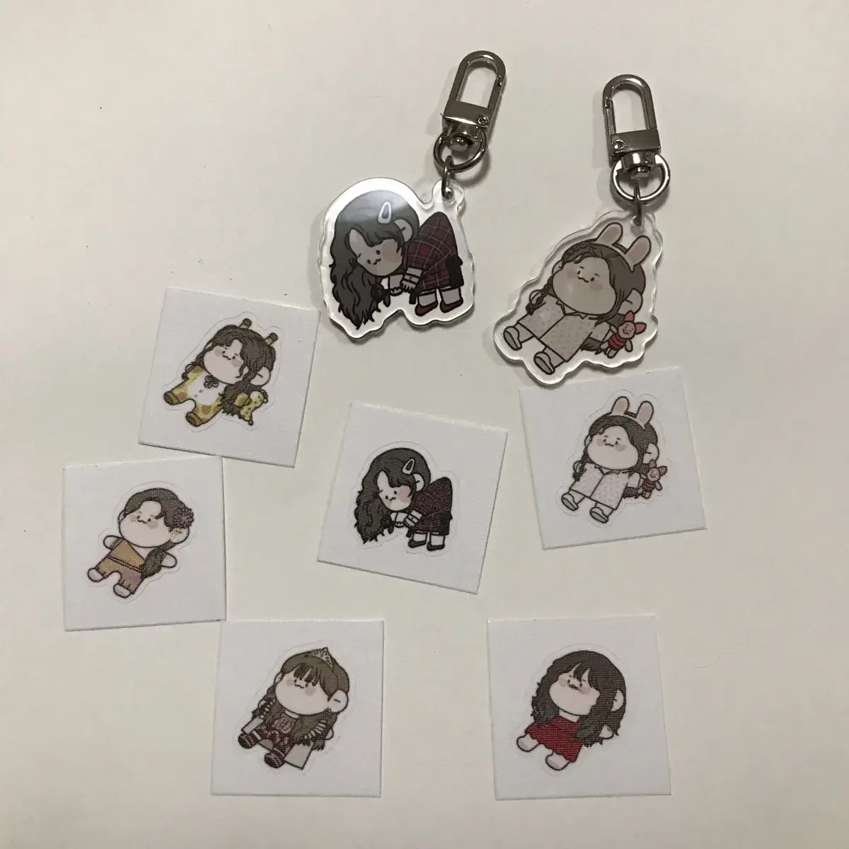 Gidle keyrings, bandeau seals