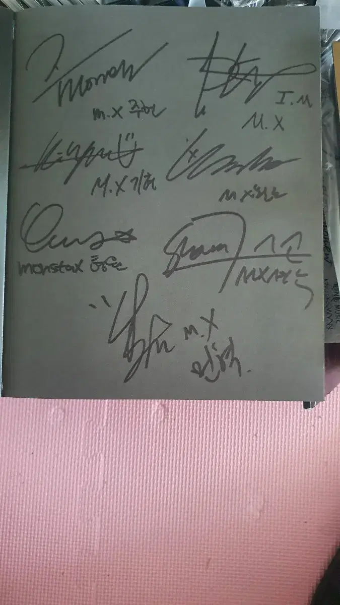 Monsta x signed personalized message album Beal