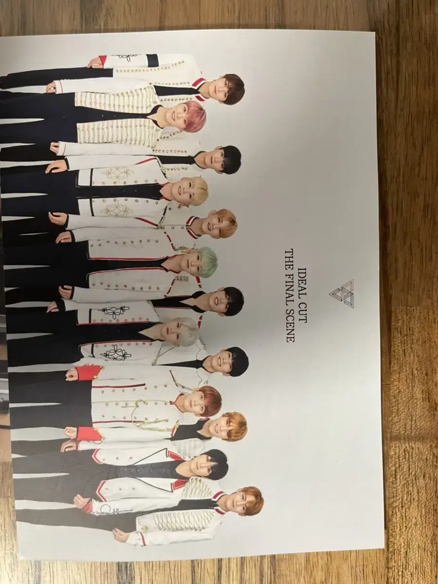 Seventeen Concert Limited Postcard