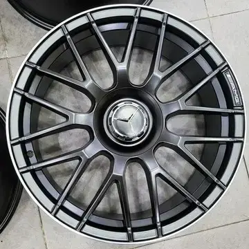 19인치 벤츠 C63AMG.st 블랙림폴리쉬 신품휠 1대분