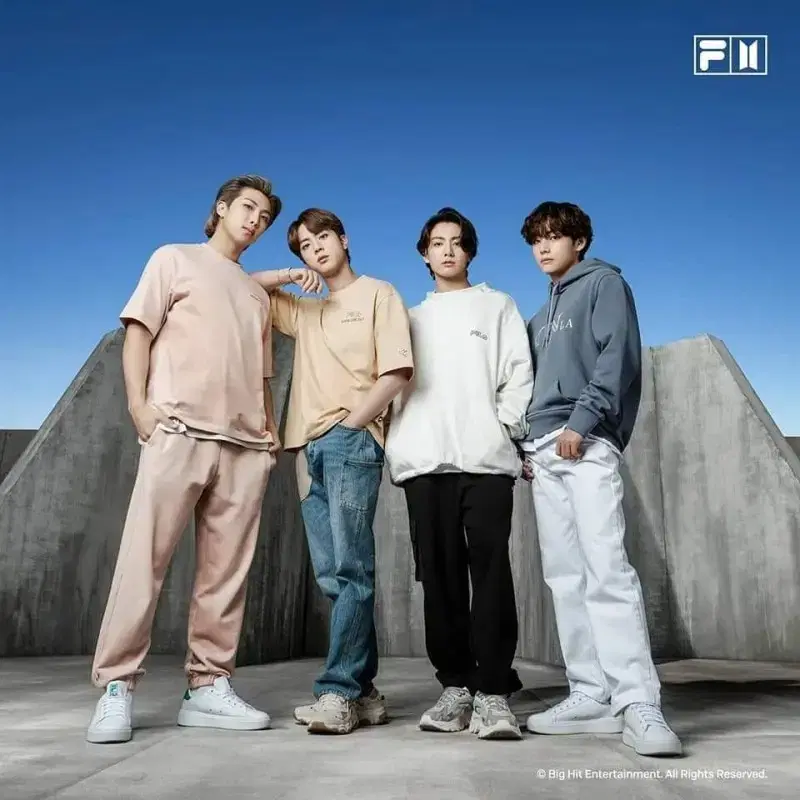 방탄소년단 가죽  크로스백 휠라 FILA NOW ON 한정판