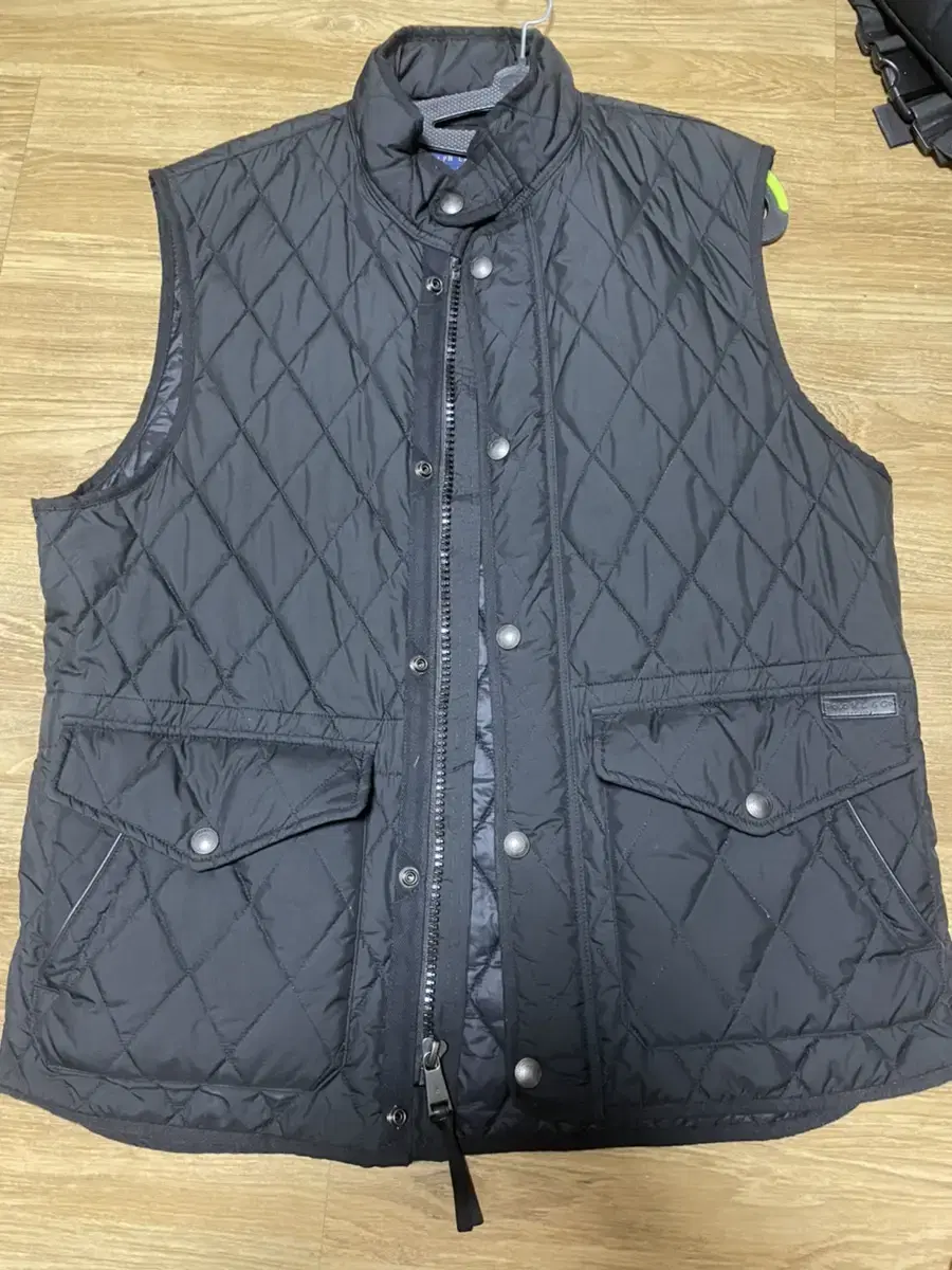 dia, Quilted Padded Vest