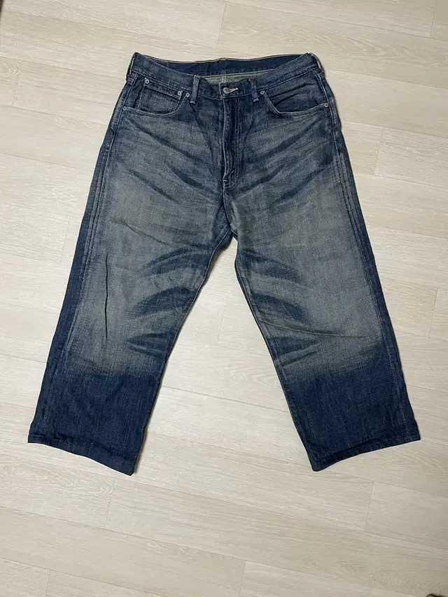 levis 리바이스 554 Every Garment Guaranteed