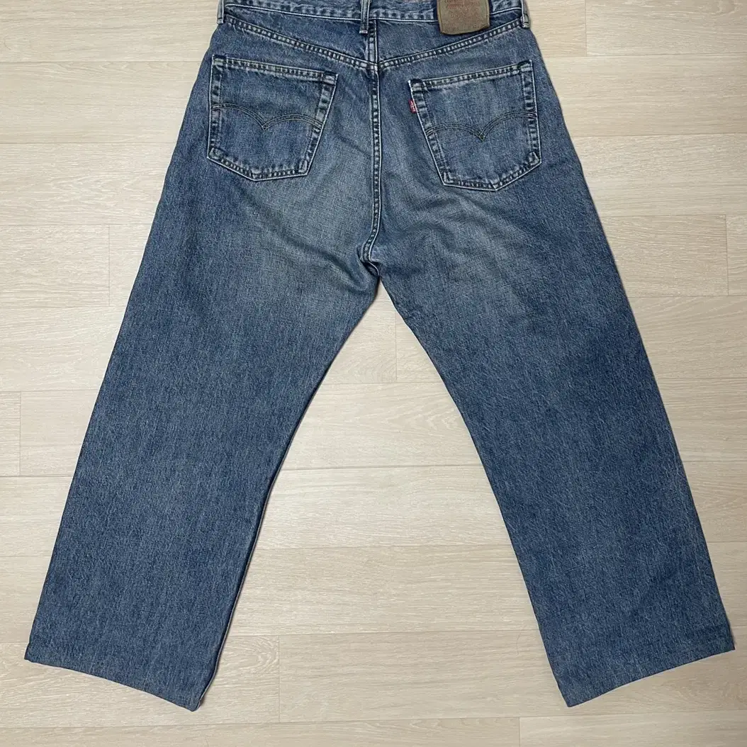 Levis 리바이스 504 Every Garment Guaranteed