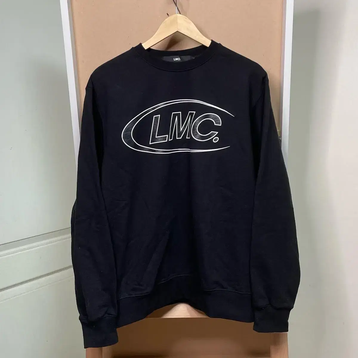 엘엠씨 맨투맨 / LMC 맨투맨 OVERLAP SWEATSHIRT