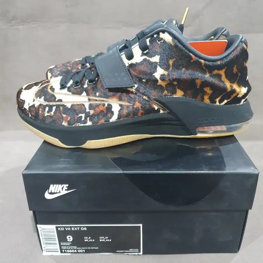 나이키 KD7 호피송치 716654-001 270mm팝니다