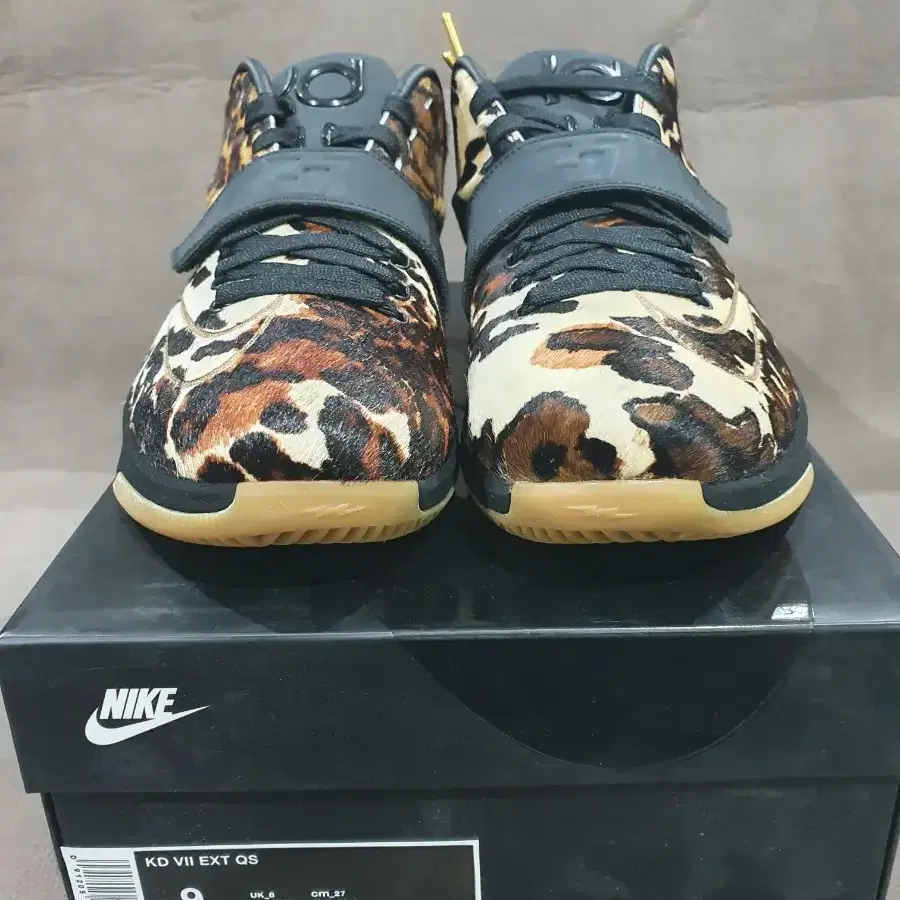 나이키 KD7 호피송치 716654-001 270mm팝니다