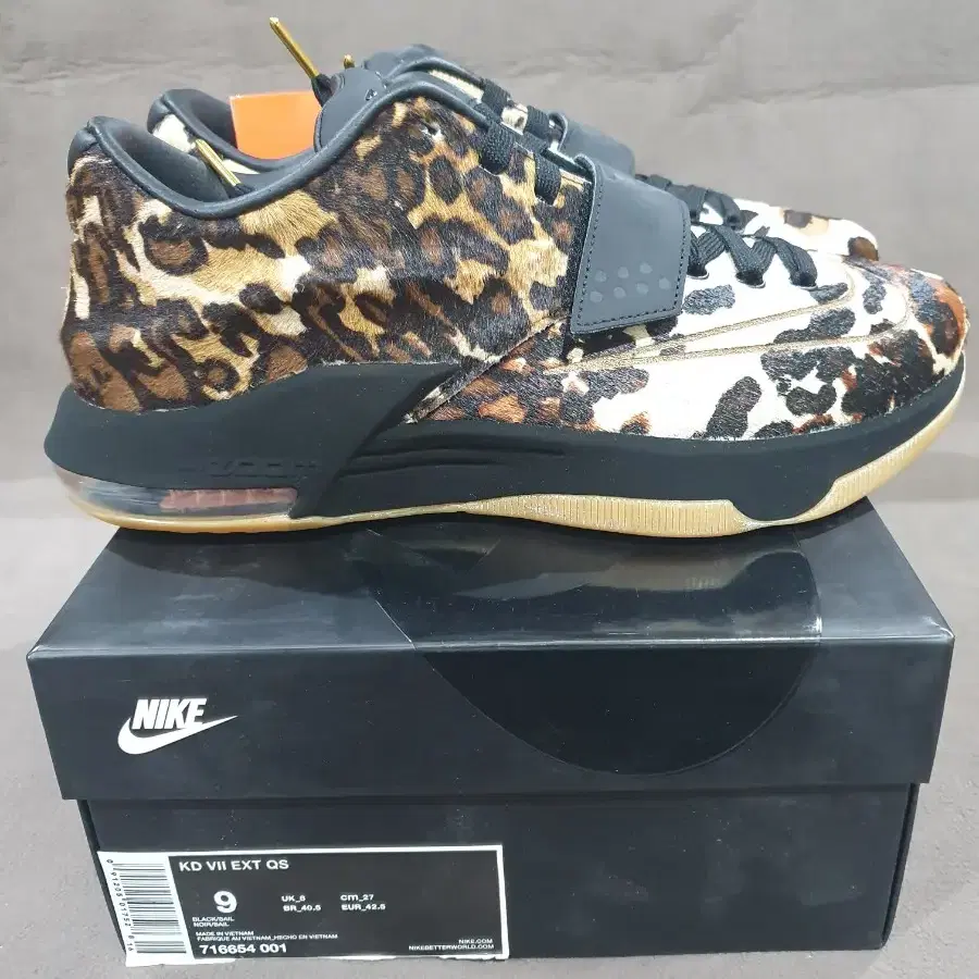 나이키 KD7 호피송치 716654-001 270mm팝니다