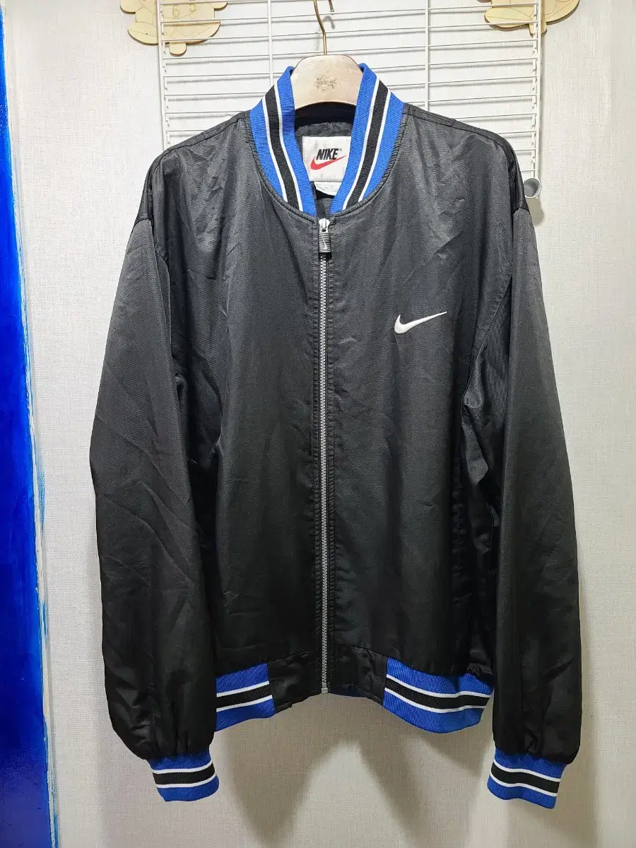 (105,XL) NIKE NIKE jumper !! blue line points @