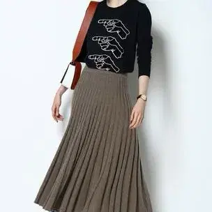 CAARA 카라 gala coffee pleated skirt