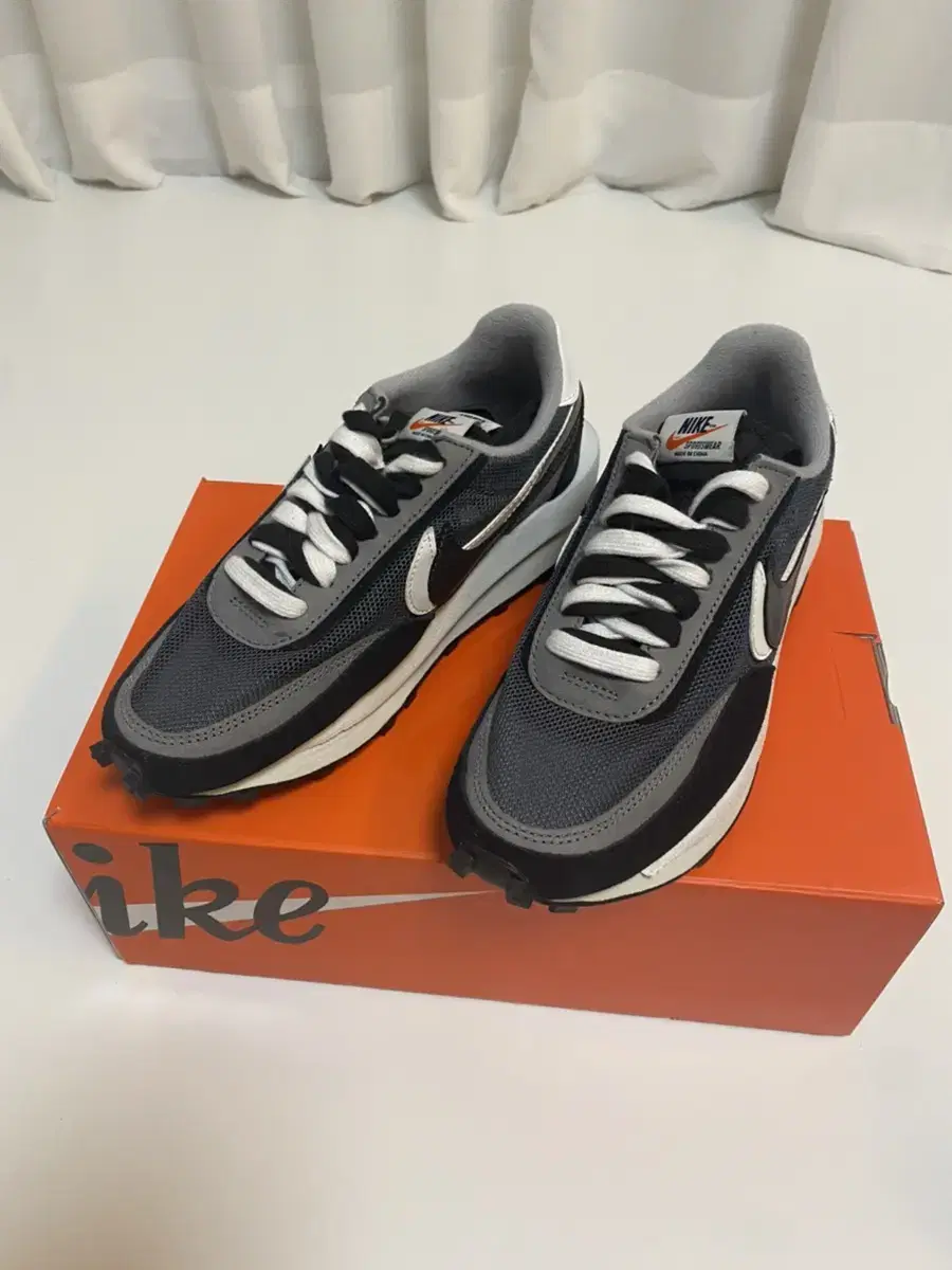 [235] Nike Sakai LD Waffle Black and White