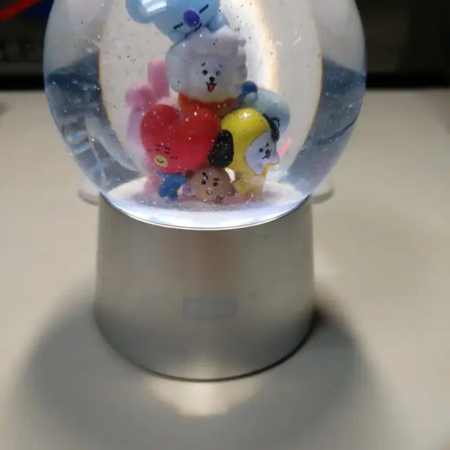 BT21스노우볼