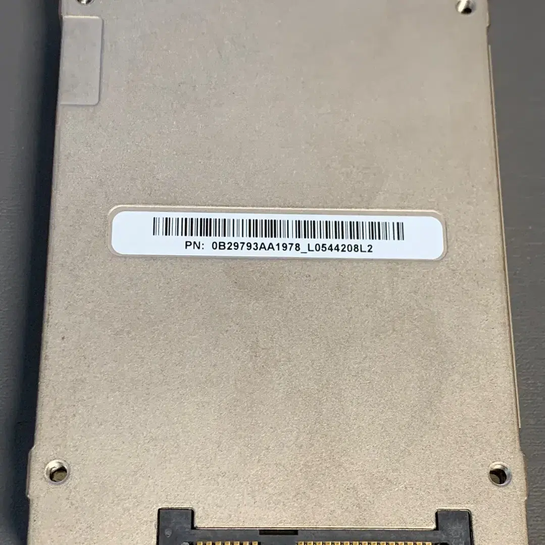 서버용 SAS SSD HGST 1.6TB HUSMM1616ASS204