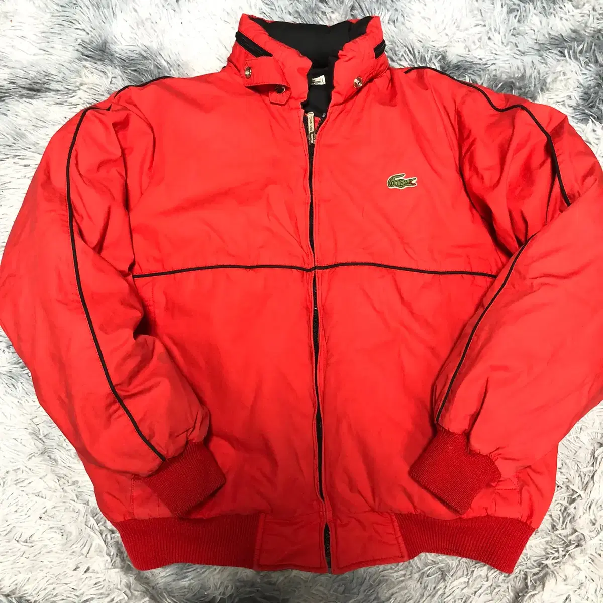 95-100 Lacoste Short Padded Jumper Rare!!!