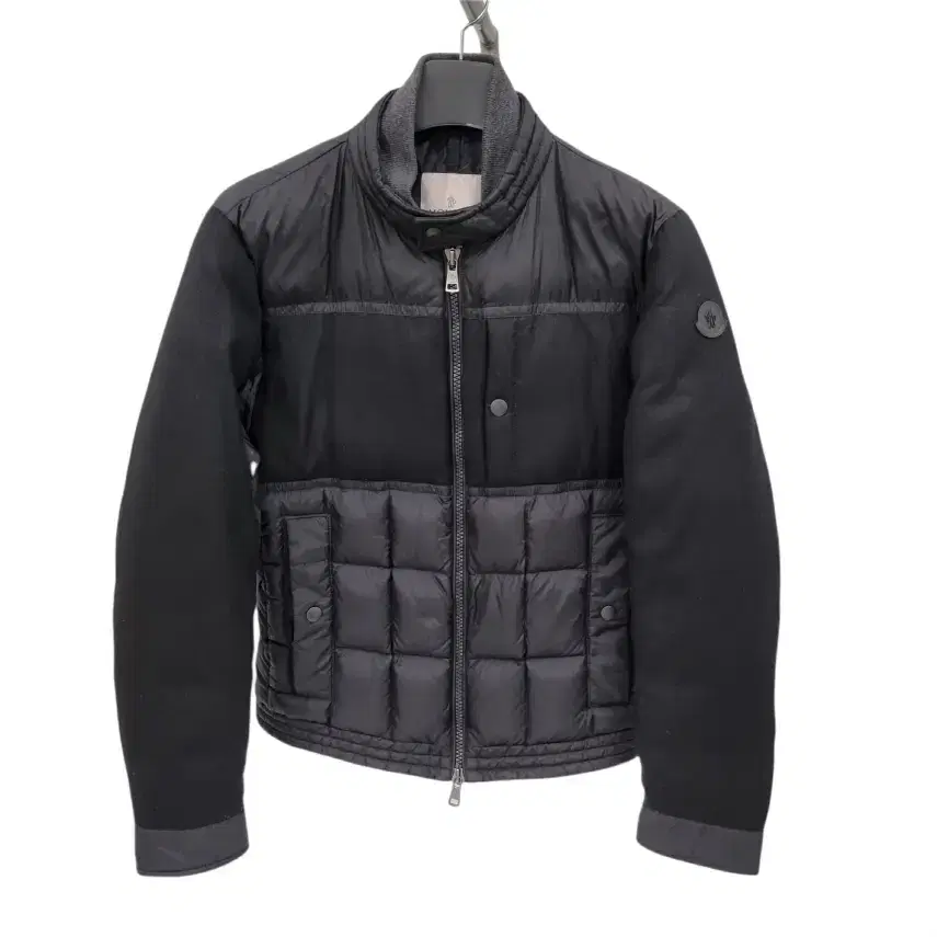 [3] Moncler 18FW baptieu wool mix padding