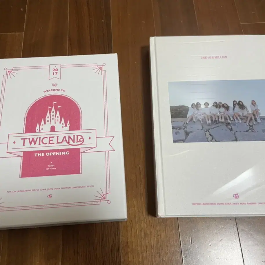 트와이스 첫콘 DVD 포토북 판매