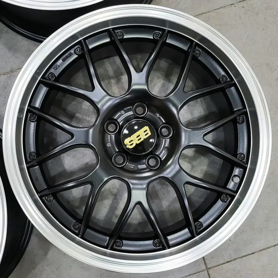 18인치 BBS RSGT.st 무광블랙폴리쉬 신품휠 1대분