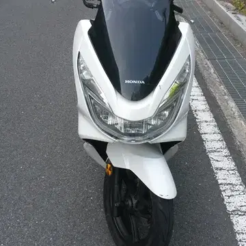 광주광역시 혼다오토바이 PCX125 팝니다.