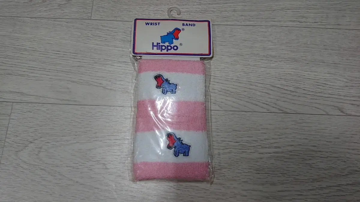 1987 Hippo Wrist Brace sealed Collection