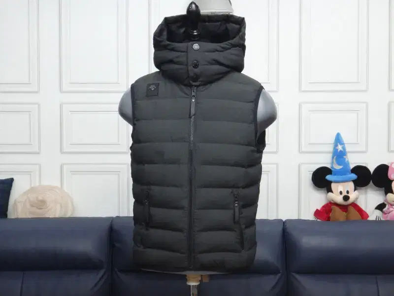 (Issue 90) Descent Men's Hooded Down Vest