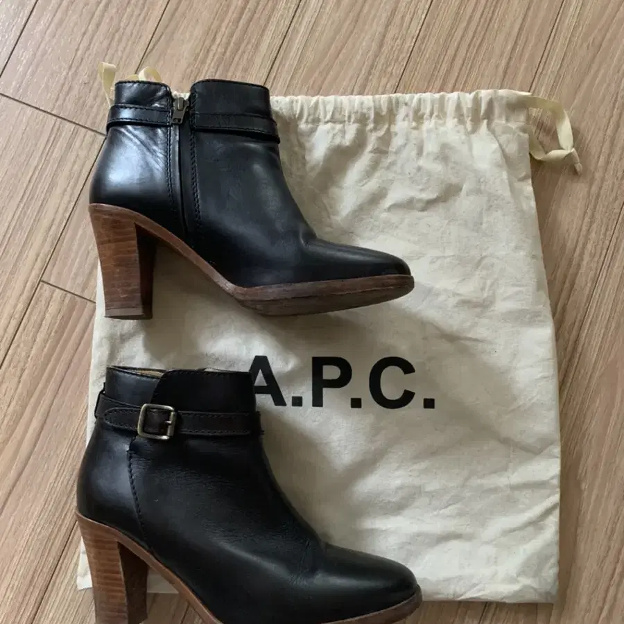 APC 부츠