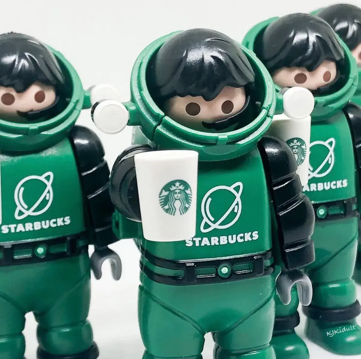 (NEW) Starbucks Playmobil Figures - Leo the Spaceman