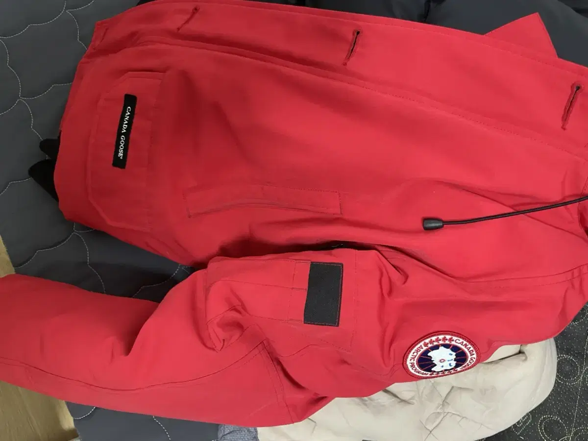 Canada Goose Chilliwack XS Red (other size chilliwack or other padded communication very welcome)