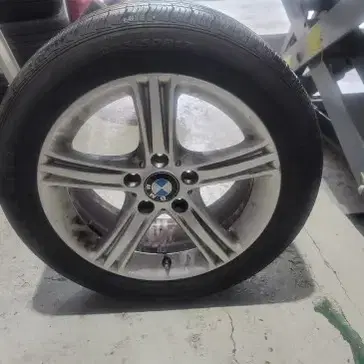 BMW 17인치 휠타이어 한대분 판매