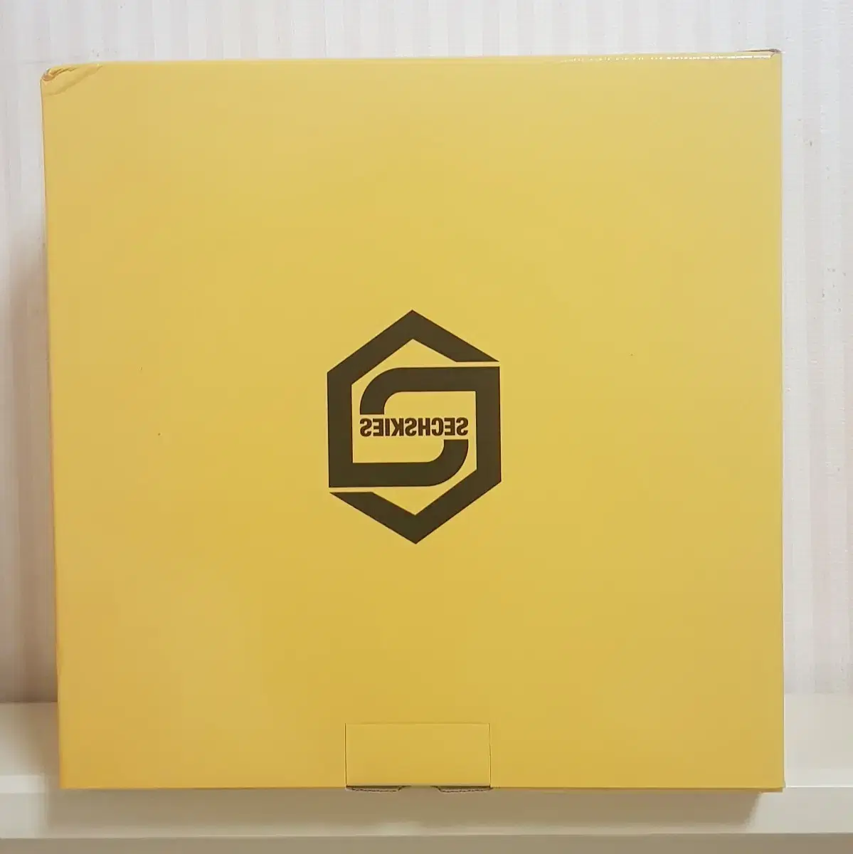 J.K. (J.K. & J.Y.O.N.D. & S.K.) Yellow Gift (KakaoTalk pre-sale limited edition)
