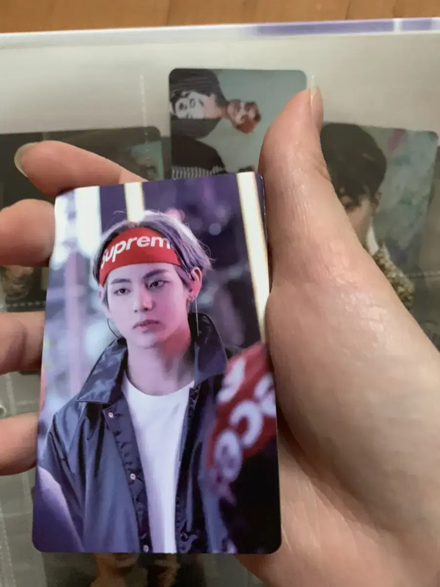 BTS 2017 Memories DVD (Taehyung photocard)