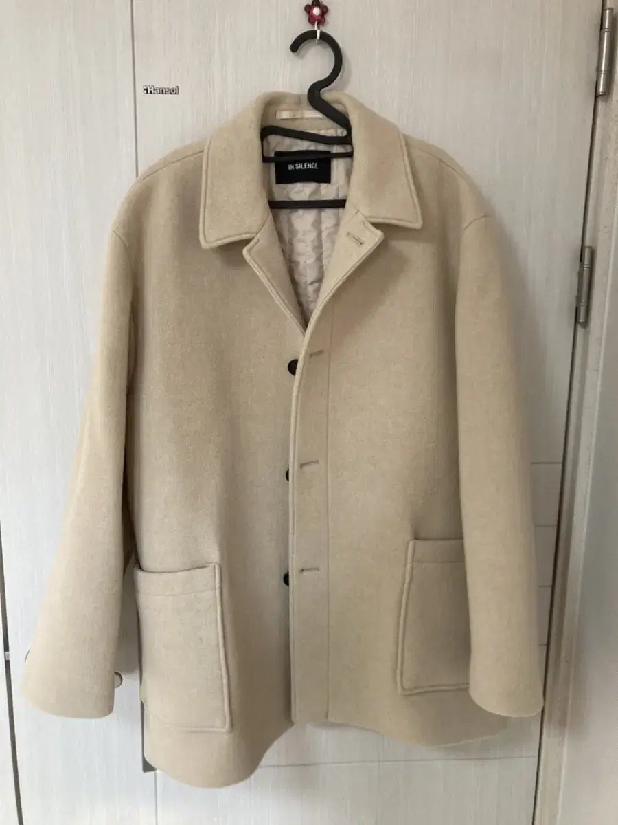 [L] Insilence Oversized Half-Coat