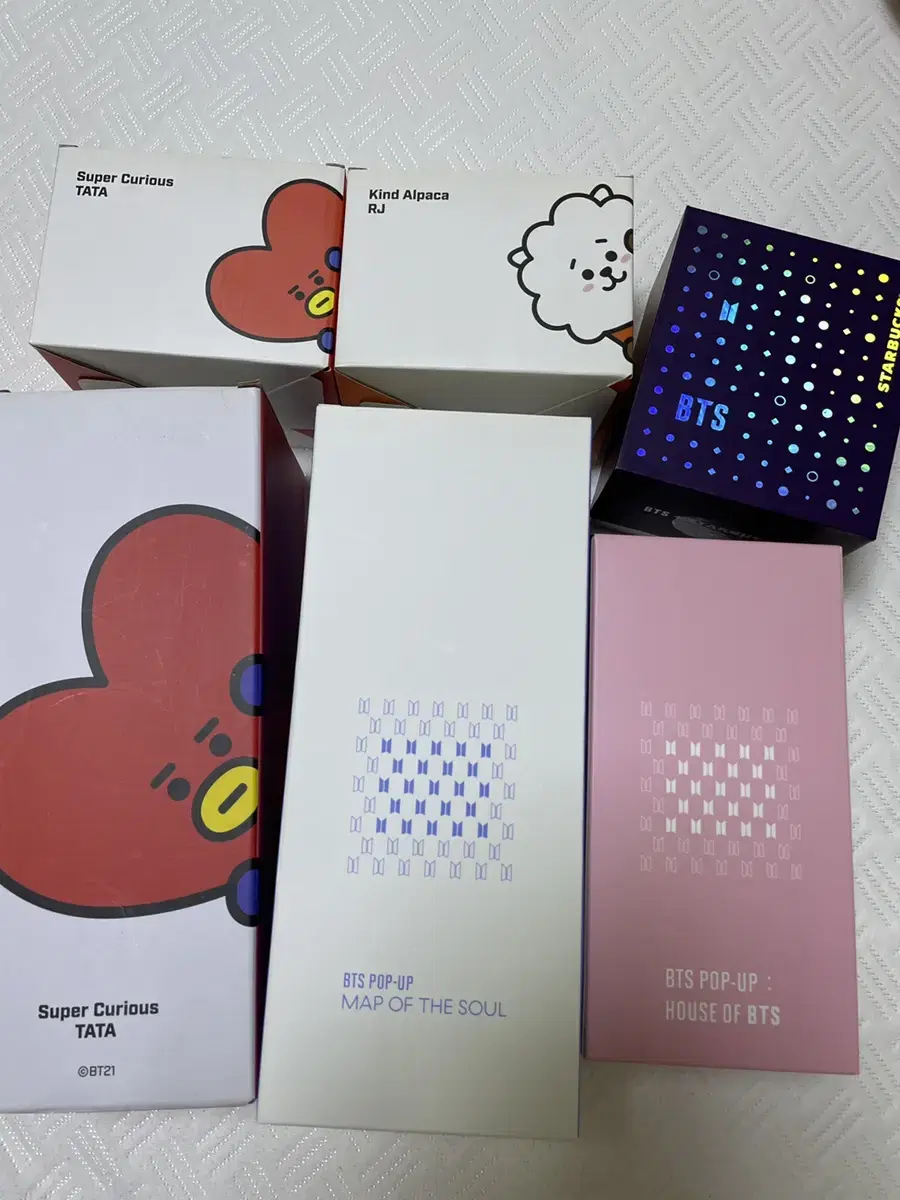 Bangtan popup store, Starbucks BT21 cups