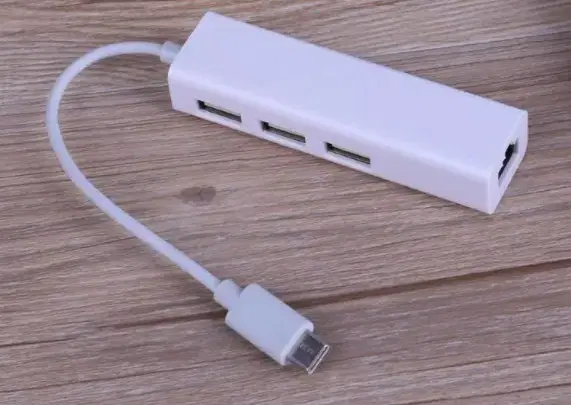 accto  usb c 이더넷 허브 판매합니다.