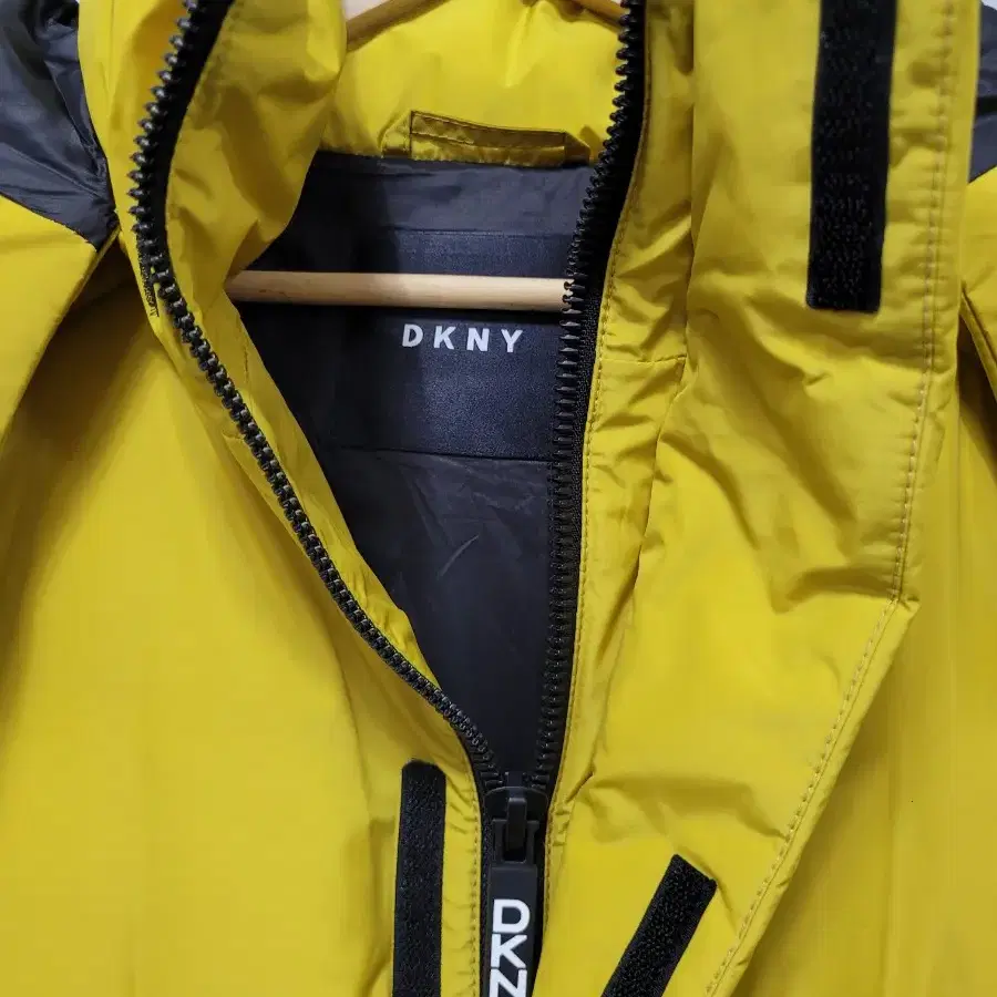 DKNY 패딩점퍼