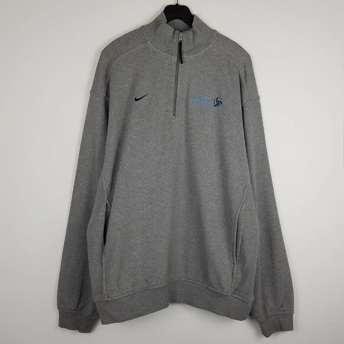 S Nike Vahn zip-up top 