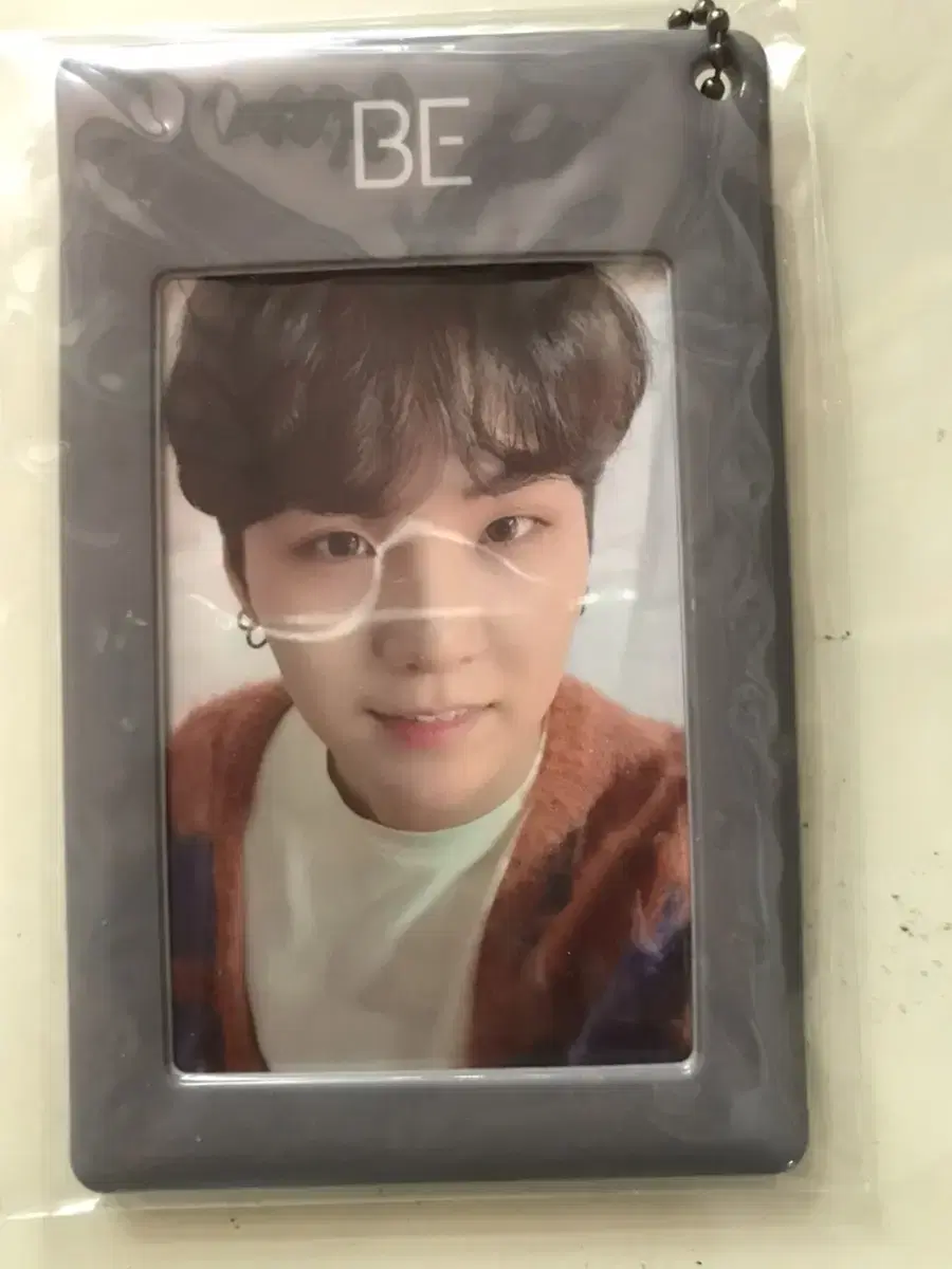 BE Essentials photocard Sells yoon