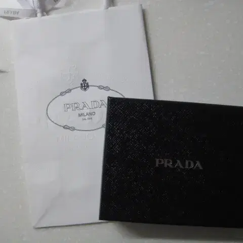 프라다 PRADA / 사피아노 ID 명찰클립 카드홀더