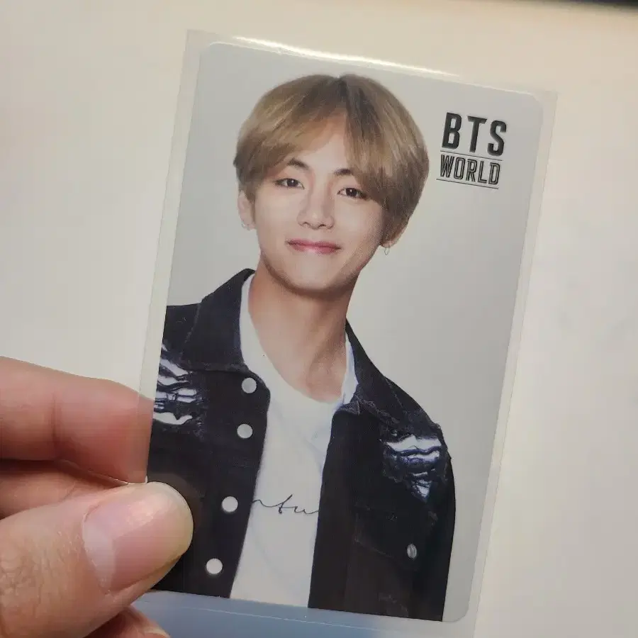 BTS world 태형 포카 양도